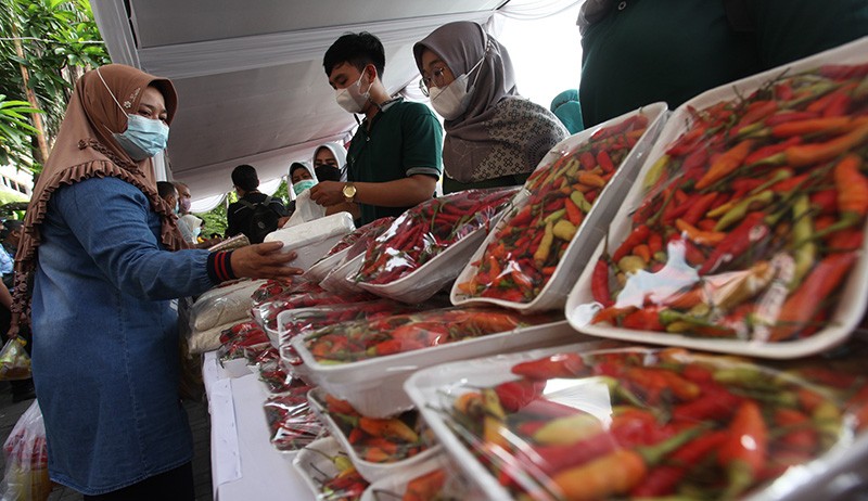 Operasi Pasar Sediakan Bahan Kebutuhan Pokok dengan Harga Murah - Bagian 3
