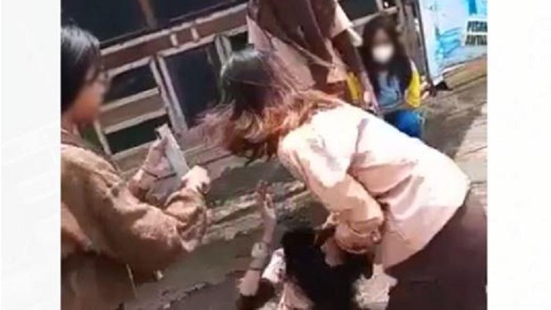 Viral Video Perundungan Siswi SMP di Makassar Disebut Hanya Konten, Ini Kata Polisi