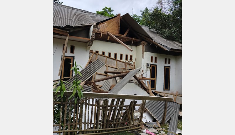 Dampak Gempa M 6,7 Banten, Sejumlah Rumah Warga Pandeglang Rusak - Bagian 2