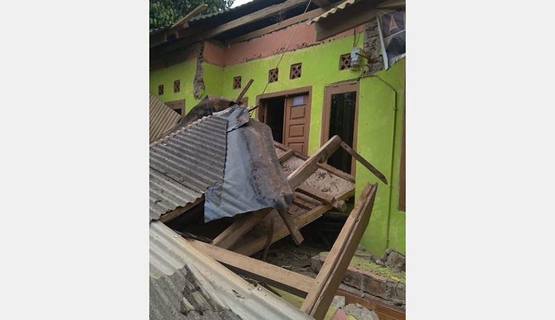 Dampak Gempa M 6,7 Banten, Sejumlah Rumah Warga Pandeglang Rusak - Bagian 4