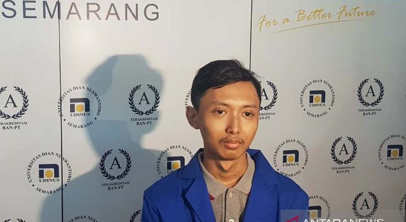 Ini Sosok Sultan Gustaf Al Ghozali, Pemuda yang Sukses Raup Rp1,5 Miliar dari Jual Foto Selfie