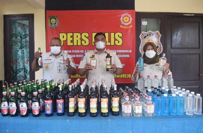 Satpol PP Purworejo Sita 899 Botol Miras dalam Operasi Pekat Nataru 