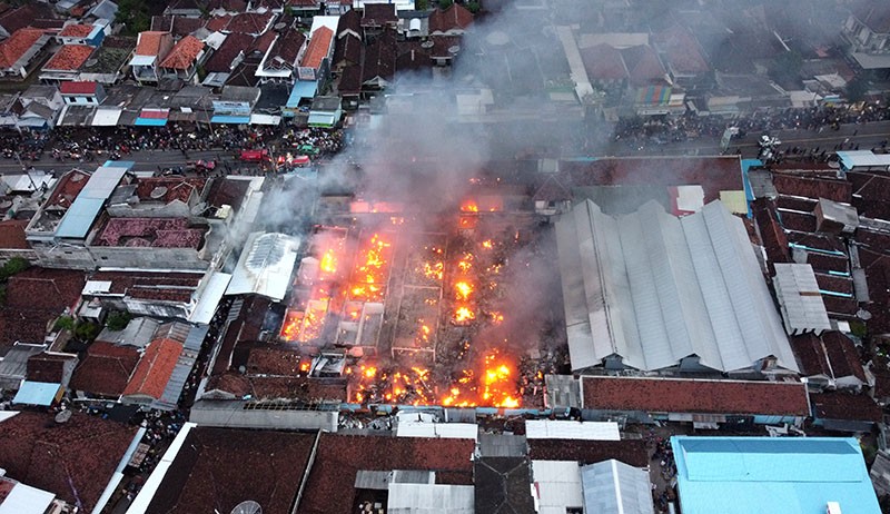 Penampakan dari Udara Kebakaran Pasar Bajul Mati Banyuwangi - Bagian 2