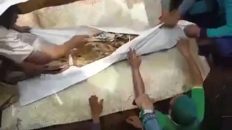 Kisah Jasad Guru Ngaji Masih Utuh setelah 17 Tahun Dimakamkan, Ternyata Ini Rahasianya