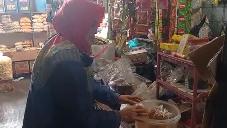 Operasi Pasar Murah Tak Tekan Harga Minyak Goreng, Pedagang Terancam Gulung Tikar