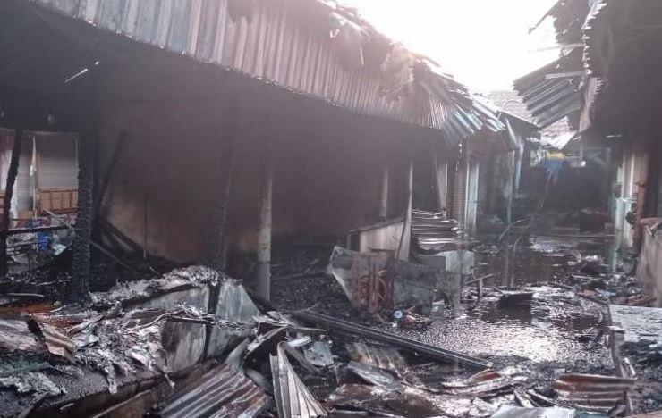 Kebakaran 51 Kios di Pasar Bululawang Malang Diduga akibat Korsleting Listrik