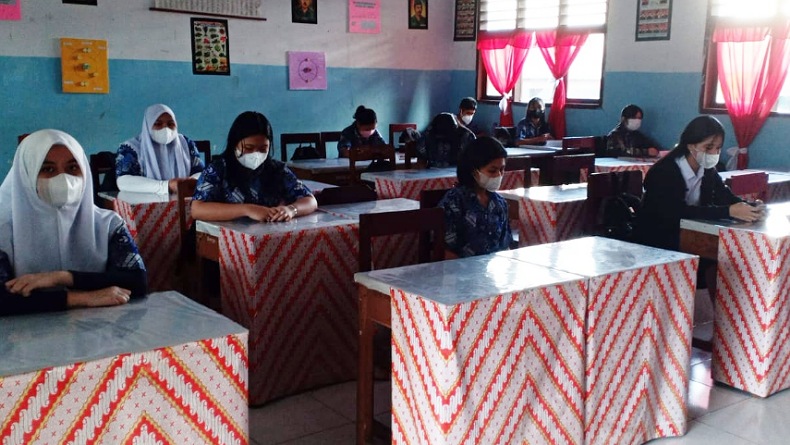 Kepulauan Sangihe Laksanakan PTM 100 Persen dengan Prokes Ketat