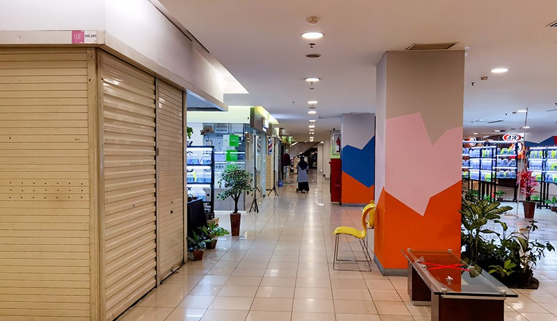 Ditinggal Pengunjung-Gerai Tutup, Begini Suasana Sepi Mal Legendaris di Jaksel - Bagian 3