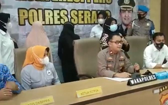 Ibu-Nenek Pembuang Bayi Tertangkap, Polisi: Pelaku Akan Menikah, Melahirkan di Sawah