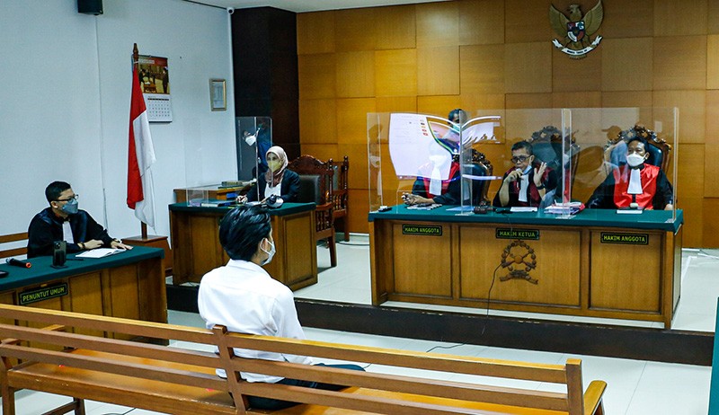 Gaga Muhammad Divonis 4,5 Tahun Penjara dan Denda Rp10 Juta - Bagian 2