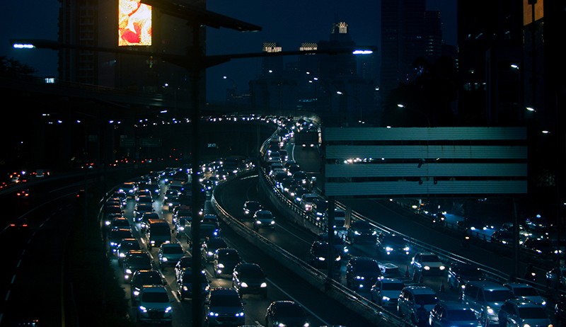 Suasana Lalu Lintas Jakarta Macet saat PPKM Level 2 - Bagian 1