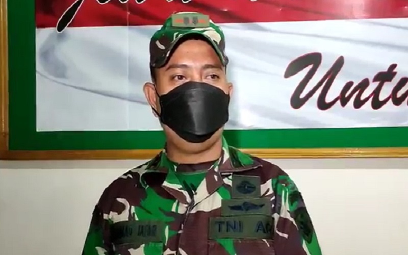 title Dandim Sikka Akui Anggotanya Pukul Warga di Lokasi Pasan Pilar Dandim Sikka Akui Anggotanya Pukul Warga di Lokasi Pasan Pilar