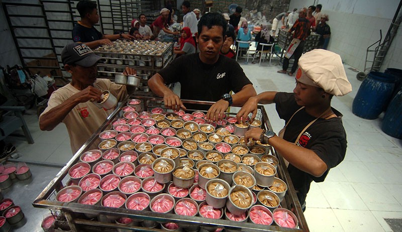 Membuat Dodol Keranjang Khas Imlek, Dijual Rp25.000 per Kilogram - Bagian 2