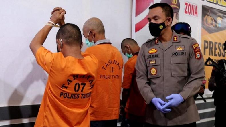 title Kesal Upah yang Diterima Tak Sesuai, Pria Ini Terekam CCTV Curi Motor Milik Bos Kesal Upah yang Diterima Tak Sesuai, Pria Ini Terekam CCTV Curi Motor Milik Bos