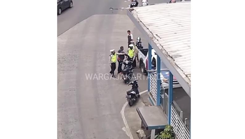 Viral Pria Tak Terima Ditilang Ajak Duel Petugas Polantas di Manggarai Jaksel
