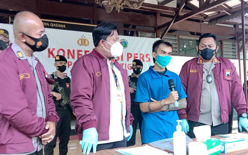 title Polisi Tangkap Penusuk Warga Salatiga hingga Tewas, Ini Tampangnya Polisi Tangkap Penusuk Warga Salatiga hingga Tewas, Ini Tampangnya