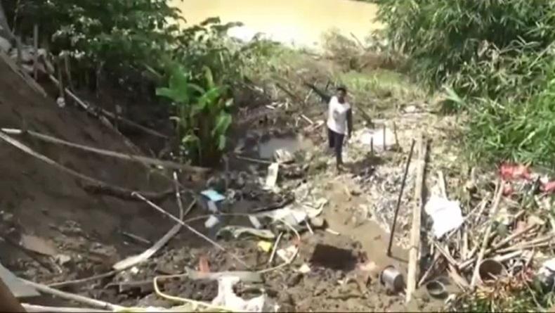 title 3 Rumah di Brebes Hanyut Terbawa Arus Sungai 3 Rumah di Brebes Hanyut Terbawa Arus Sungai