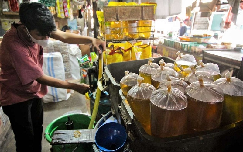 Duh, Minyak Goreng Rp14.000 per Liter Belum Tersebar di Pasar Tradisional Hari Ini  