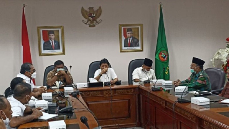 title Redam Bentrokan di Maluku, 2 Pos Keamanan Dibangun di Perbatasan Desa Ori, Kariuw dan Pelauw Redam Bentrokan di Maluku, 2 Pos Keamanan Dibangun di Perbatasan Desa Ori, Kariuw dan Pelauw