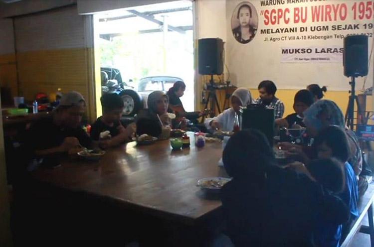 Warung Legendaris SGPC Bu Wiryo, Tempat Nostalgia Mengenang Yogyakarta di Masa Lalu