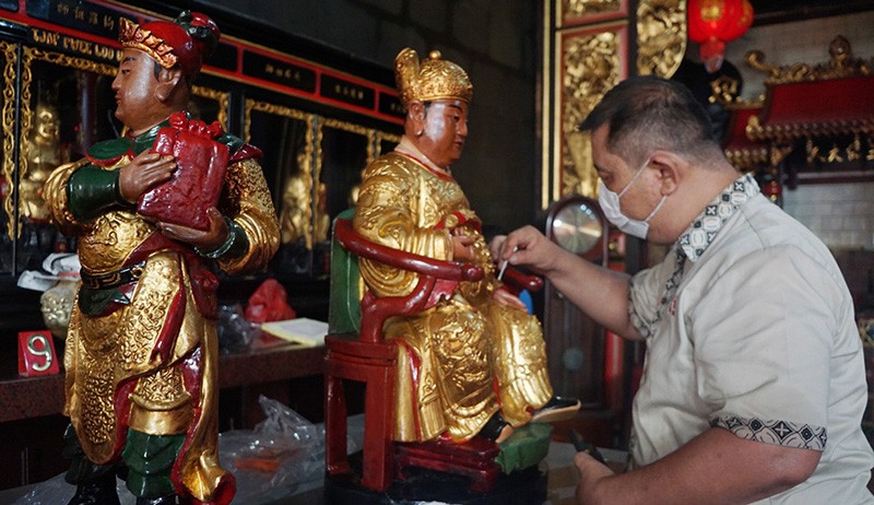 Ritual Cuci Patung Dewa Jelang Perayaan Imlek - Bagian 2