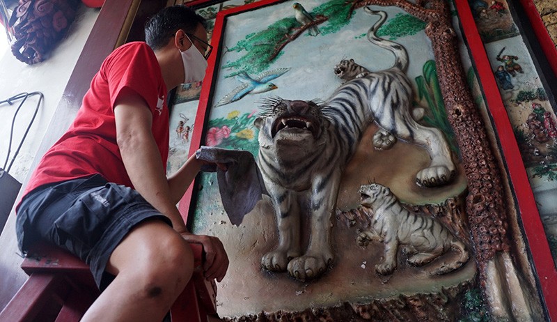 Ritual Cuci Patung Dewa Jelang Perayaan Imlek - Bagian 5