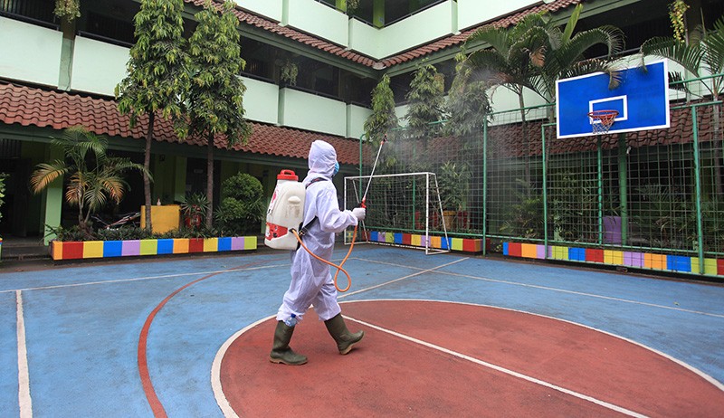 Naik Lagi, Hampir 10.000 Orang di Indonesia Positif Covid-19 - Bagian 2