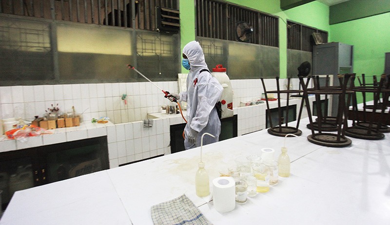 Naik Lagi, Hampir 10.000 Orang di Indonesia Positif Covid-19 - Bagian 3