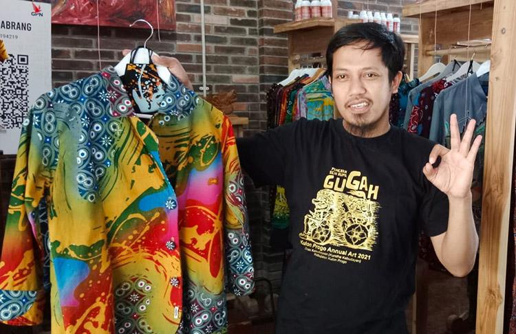 Awalnya Benci, Hanang Mintarta Sukses Tekuni Bisnis Batik Beromzet Ratusan Juta