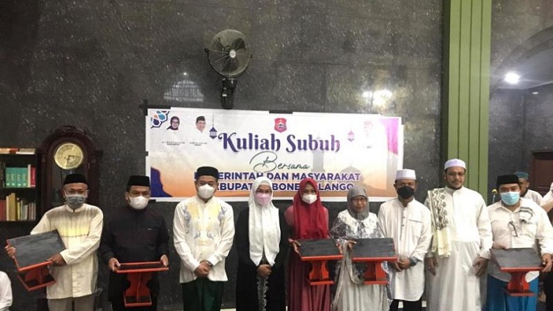 Bone Bolango Canangkan Gerakan Salat Subuh Bersama di 18 Kecamatan