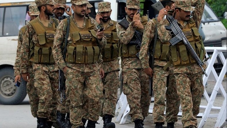 10 Tentara Tewas dalam Baku Tembak dengan Teroris di Perbatasan