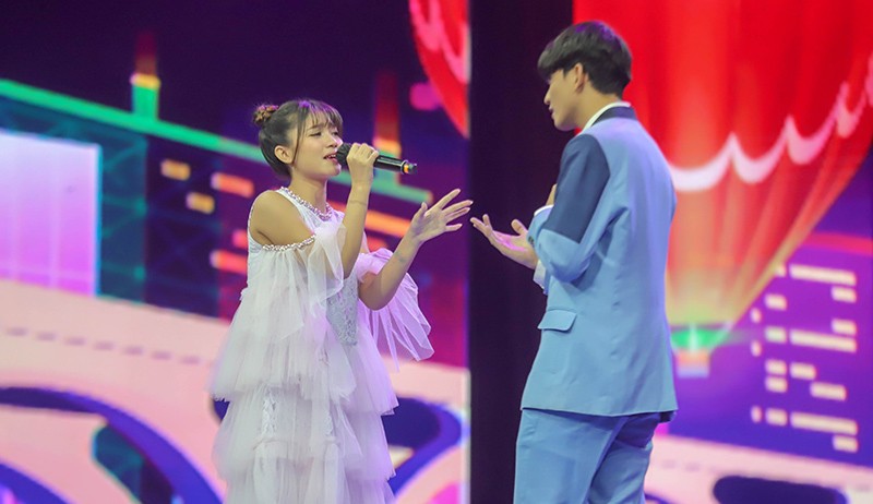 Tampil Syahdu, Kolaborasi Reza Dharmawangsa dan Maria Eka Meriahkan RTKR - Bagian 3