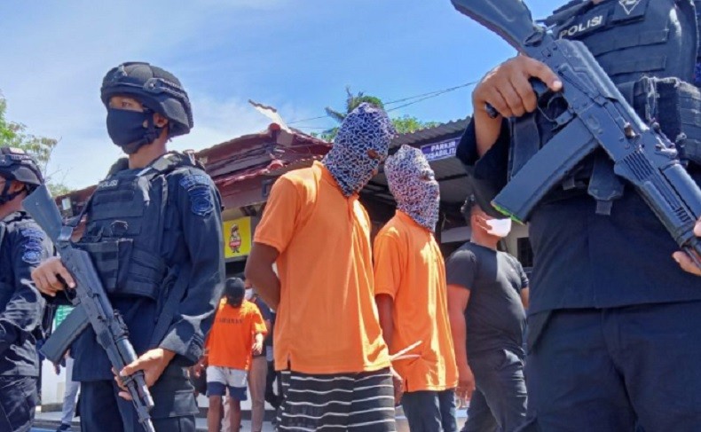 7 Pelaku Pembakaran Double O Sorong Buron, 11 Ditangkap