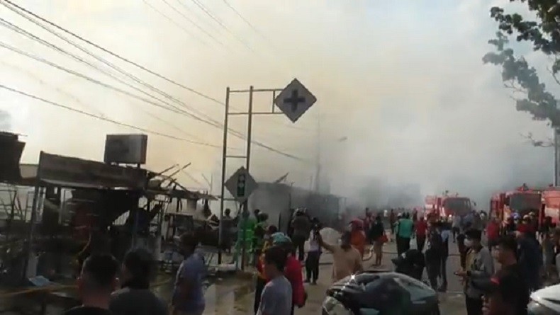Kebakaran di Kota Palangkaraya, 10 Toko Ludes