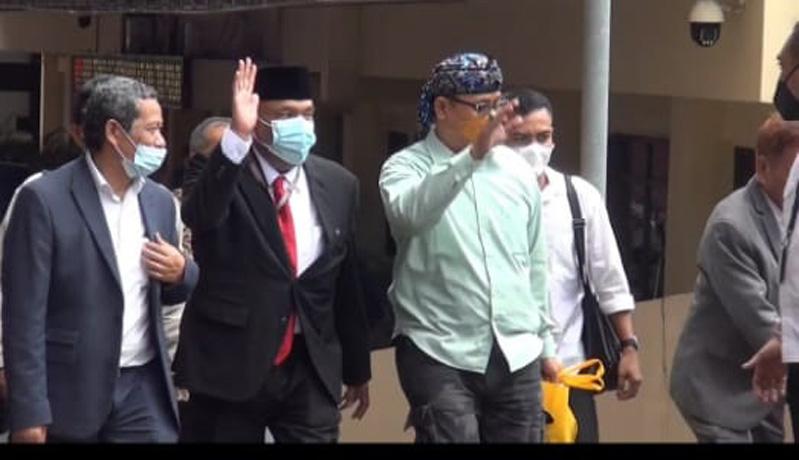 Diperiksa Bareskrim Polri, Edy Mulyadi Bawa Pakaian Ganti Persiapan jika Ditahan 