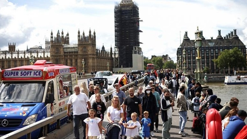 Waduh! Bansos Covid Rp96,5 Triliun Ditilap Penipu