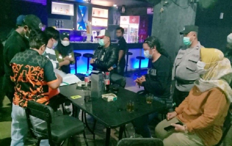 THM Langgar Jam Operasional di Palangka Raya Ditegur hingga Denda Rp2,5 Juta