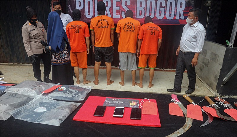 Tampang 4 Anggota Geng Motor yang Serang Warga hingga Tewas di Cibinong - Bagian 2