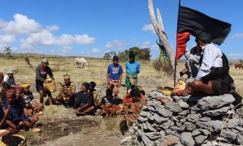 title Mengintip Tradisi Pemakaman Marapu di Sumba yang Simpan Jasad Bertahun-tahun Mengintip Tradisi Pemakaman Marapu di Sumba yang Simpan Jasad Bertahun-tahun