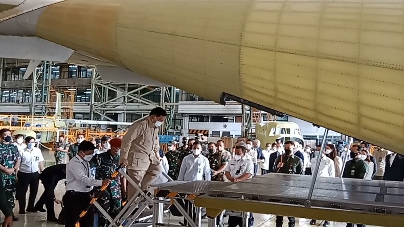 Perluas Pangsa Pasar CN235 di Dunia, PTDI dan Jet Investement Sepakat Kerja Sama