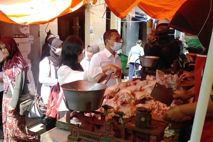 title Sidak ke Pasar, Pemkab Bantul Temukan Daging dengan Keasaman di Ambang Batas Sidak ke Pasar, Pemkab Bantul Temukan Daging dengan Keasaman di Ambang Batas