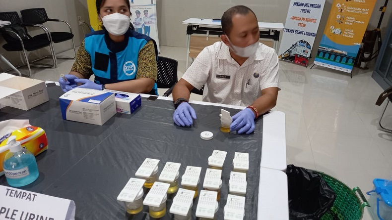 Pekerja KAI di Stasiun Solobalapan Dites Narkoba Mendadak 