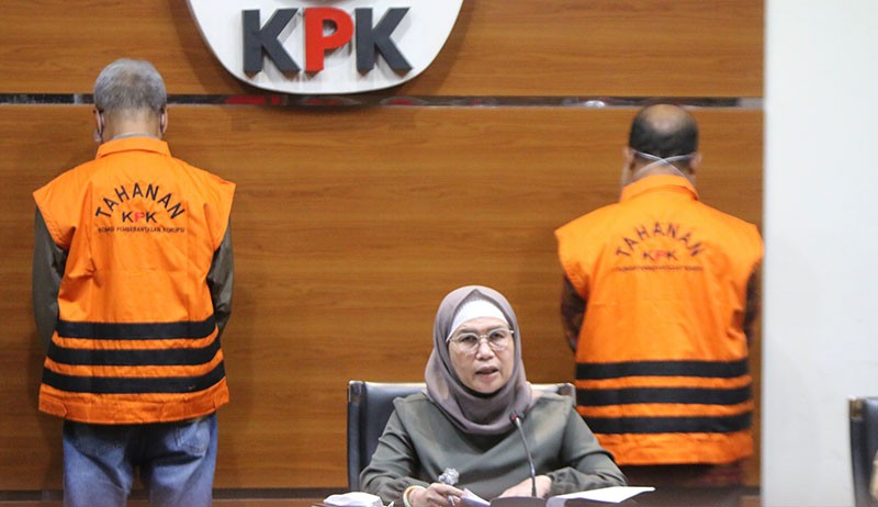 Korupsi E-KTP, Mantan Dirut Percetakan Negara Ditahan KPK - Bagian 3