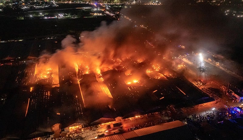 Foto-Foto Pasar Johar Semarang Kebakaran - Bagian 1