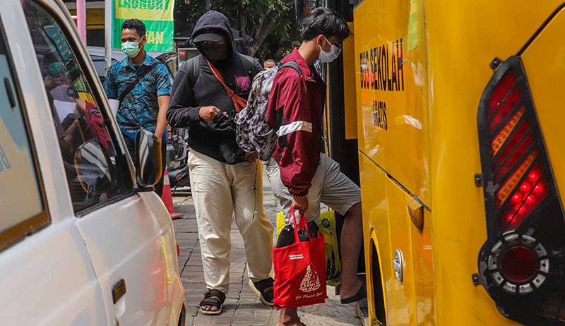 Kasus Covid-19 Tambah 27.197, Pasien Dievakuasi ke RSDC Wisma Atlet  - Bagian 5