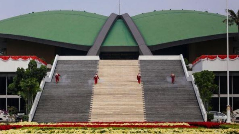 title Dalam Waktu Singkat, Positif Covid-19 di DPR Jadi 152 Orang, Kok Bisa? Dalam Waktu Singkat, Positif Covid-19 di DPR Jadi 152 Orang, Kok Bisa?