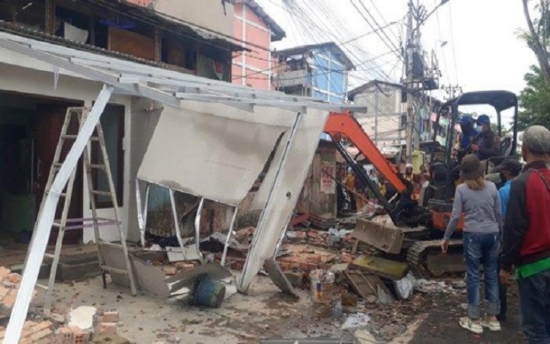 Puluhan Kios di Samping Rumah Susun Palembang Dibongkar, Warga Pasrah