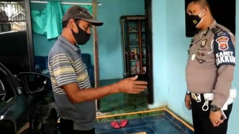 Belajar Mobil, Suami di Pringsewu Tabrak Istri hingga Tewas