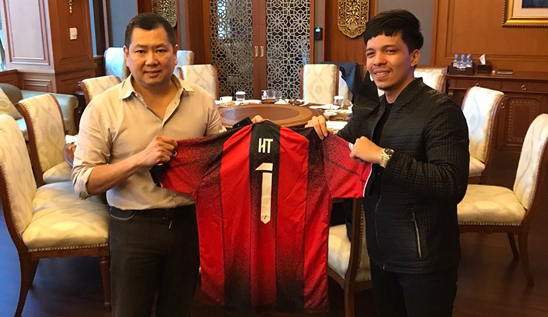 Momen Atta Halilintar Berikan Kostum Futsal Pendekar United kepada Hary Tanoesoedibjo - Bagian 1