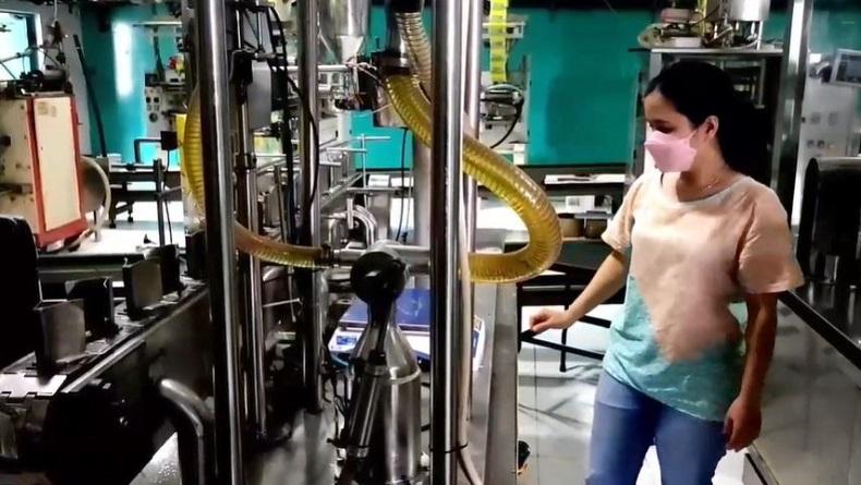 title Pabrik Pengemasan Minyak Goreng di Tegal Tutup Produksi, Tak Bisa Jual Sesuai HET Pabrik Pengemasan Minyak Goreng di Tegal Tutup Produksi, Tak Bisa Jual Sesuai HET